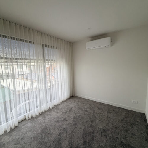 Lorne St, Fawkner
